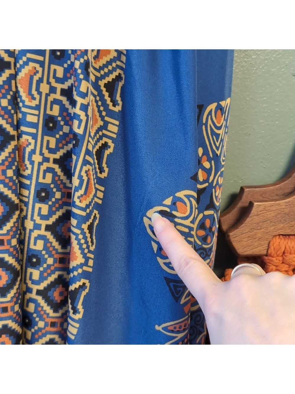 Cape & Drape Tribal Dress - Picture 9 of 12